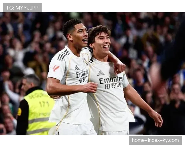 皇马5-1大胜贝蒂斯紧追巴萨 青训小将贡萨洛上演完美帽子戏法